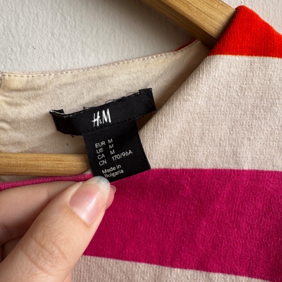 H&M Mod Striped Crop Top - Medium - Picture 2 of 6